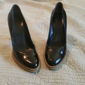 Gucci Vernice Diamond Patent Heels